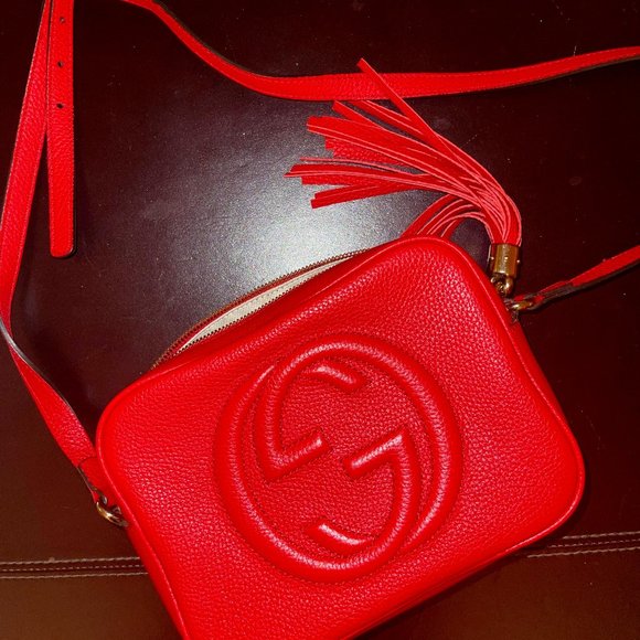 Gucci Handbags - GUCCI Pebbled Calfskin Soho Disco Crossbody Bag (Tabasco Red)